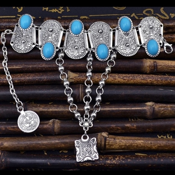 Silver Chain Finger Bracelet - Picture 6 of 6